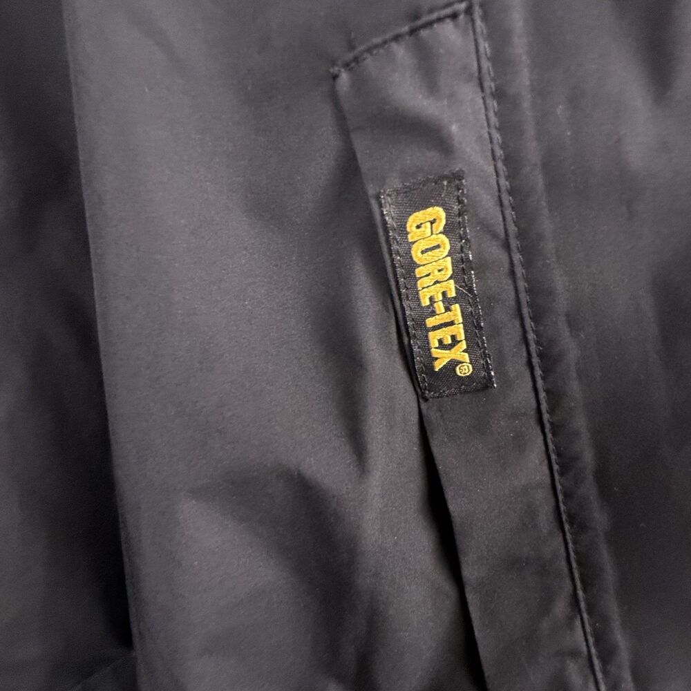 Zero Restriction Gore-Tex Featherweight Traveler … - image 8